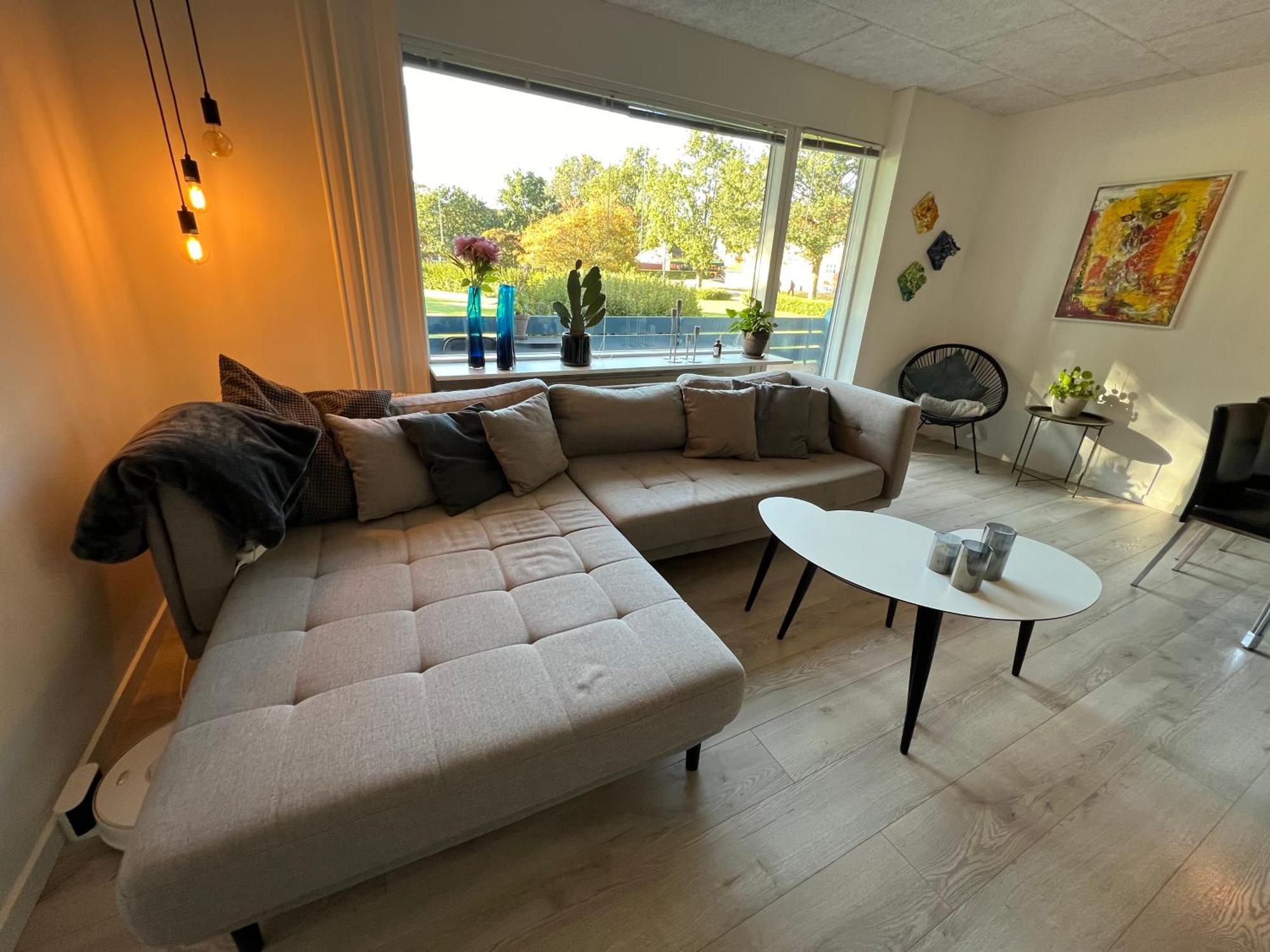 Nyrenoveret Lejlighed Med Balkon Og Parkering Esbjerg Ngoại thất bức ảnh