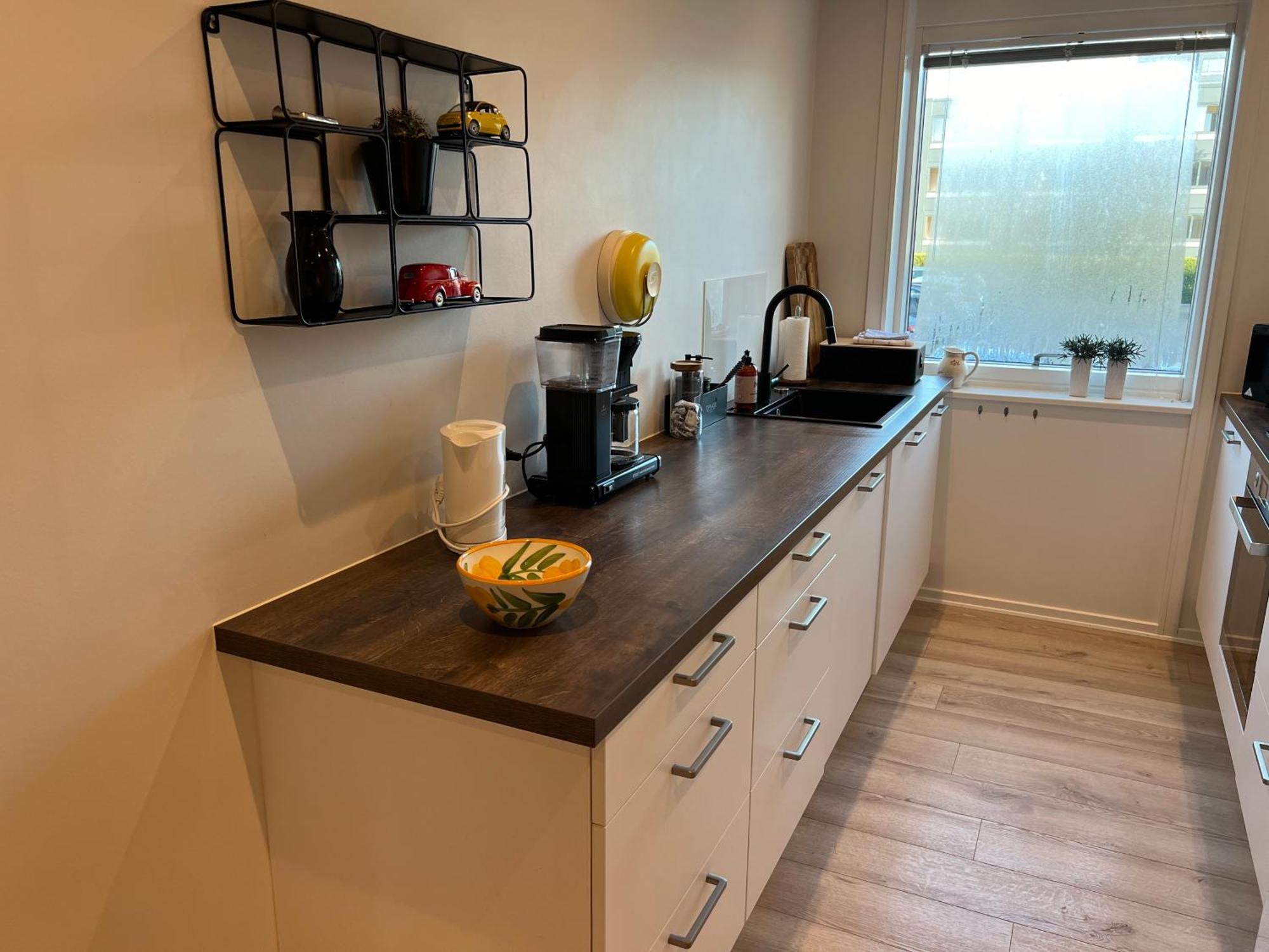 Nyrenoveret Lejlighed Med Balkon Og Parkering Esbjerg Ngoại thất bức ảnh